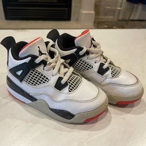 Jordan 4 Retro Flight Nostalgia 9C